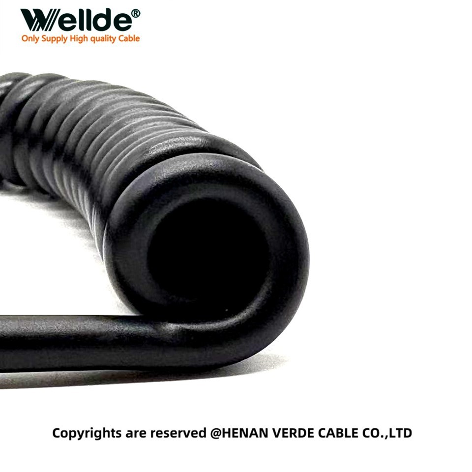 4x0.75mm² PUR Coiled Cable